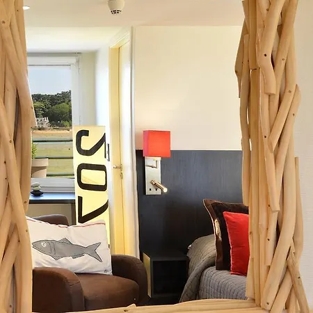 Logis De La Pointe Du Cap Coz Hotel 3*
